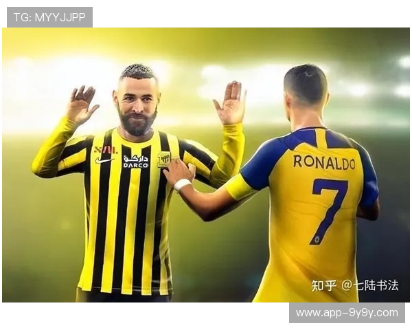 球员转会网络模型揭示：五大联赛内部流动频繁，跨联赛转会多为豪门主导。